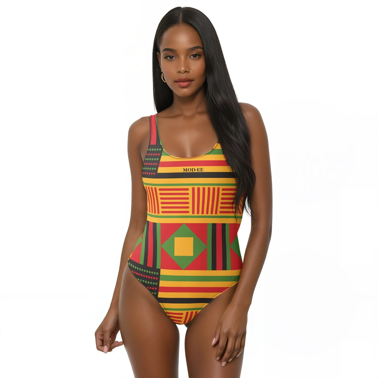 Maillot de bain imprimé wax une pièce Mod-ee, présentant une coupe ajustée et un dos plongeant, réalisé dans un matériau extensible pour un maintien optimal et un confort raffiné lors de vos activités aquatiques.