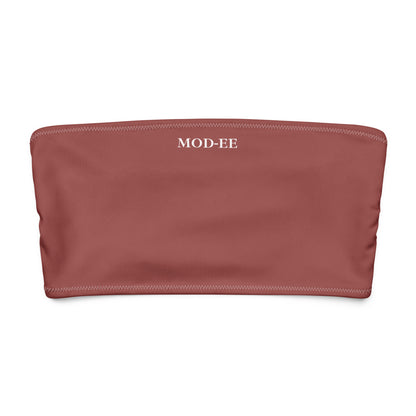 Ce bandeau doux, extensible et entièrement doublé offre un confort optimal et une protection solaire UPF 50+. À porter comme haut de maillot de bain ou top d’été stylé, il s’adapte à toutes vos envies : plage, ville ou soirée.
