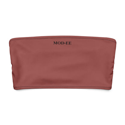 Ce bandeau doux, extensible et entièrement doublé offre un confort optimal et une protection solaire UPF 50+. À porter comme haut de maillot de bain ou top d’été stylé, il s’adapte à toutes vos envies : plage, ville ou soirée.