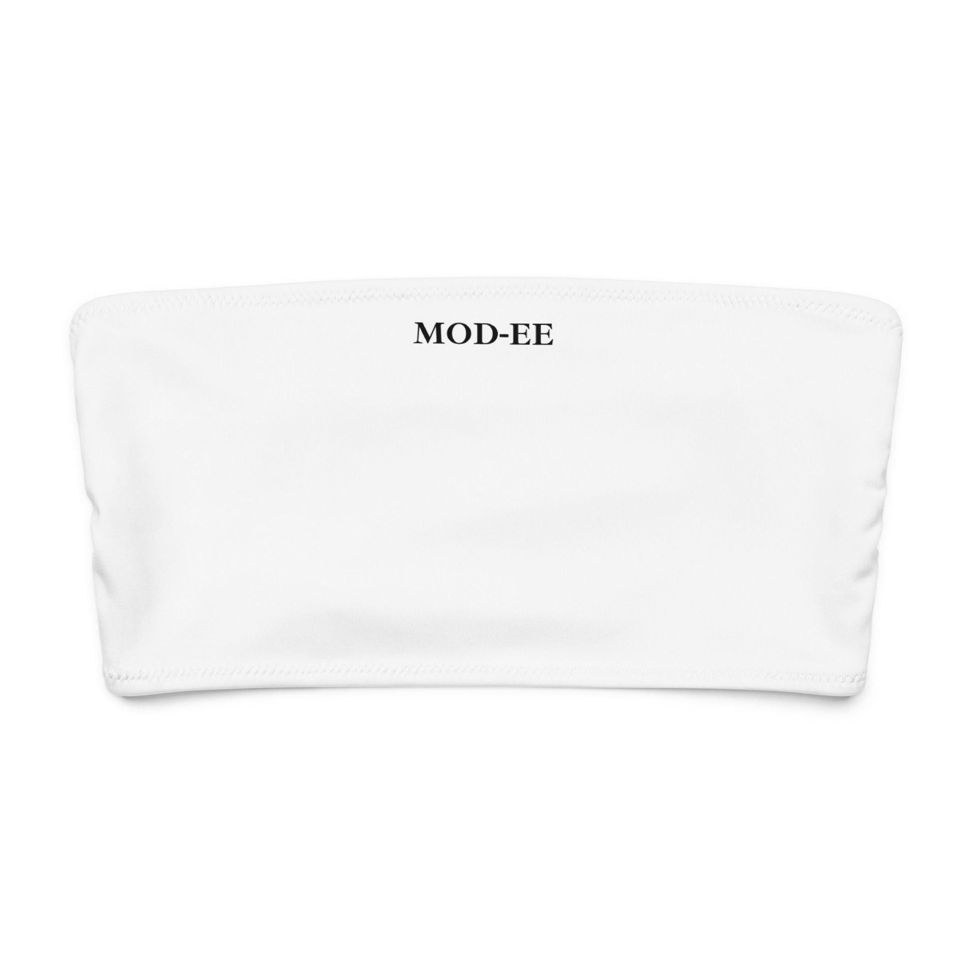 Ce bandeau doux, extensible et entièrement doublé offre un confort optimal et une protection solaire UPF 50+. À porter comme haut de maillot de bain ou top d’été stylé, il s’adapte à toutes vos envies : plage, ville ou soirée.